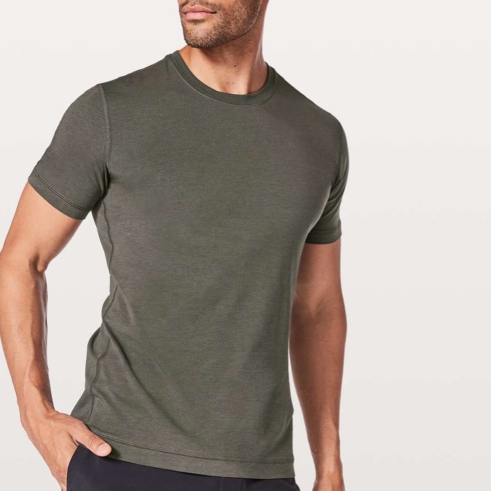 Lululemon XL 5 Year Basic Tee Stoney Men Shirt 🐊